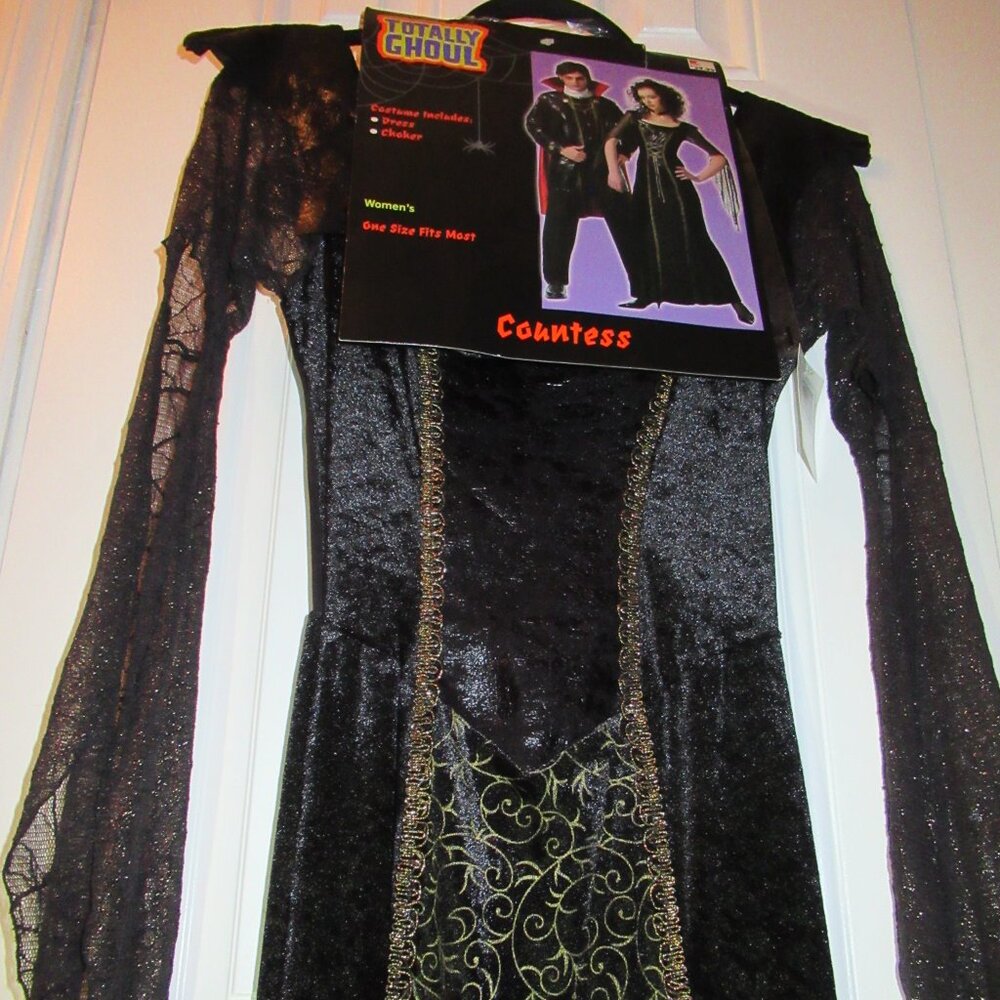 Totally Ghoul Vampire Countess Dress & Choker, One Size Halloween Costume KMart